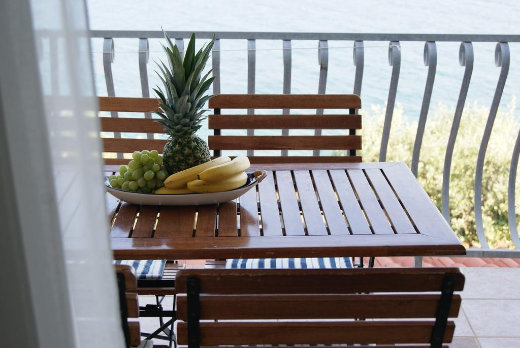 Apartmani Braco Caratan Zavala Zewnętrze zdjęcie